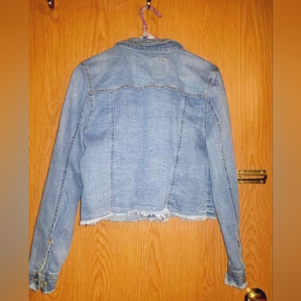 Almost Famous Distressed Denim Jacket SZ Medium EUC - Picture 2 of 5